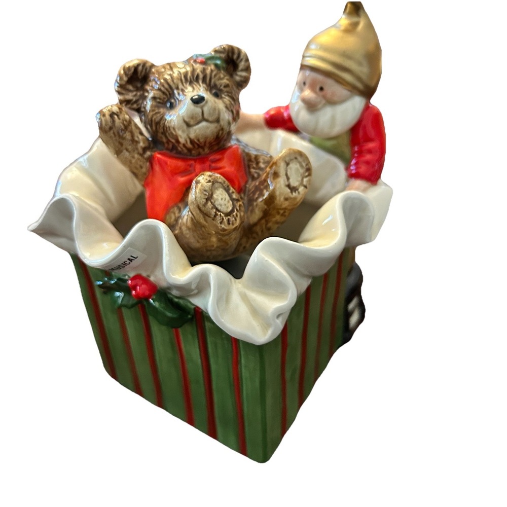 Otagiri Christmas Music Box Teddy Bear Santa Gift Box Plays Wish‎ You Merry Xmas